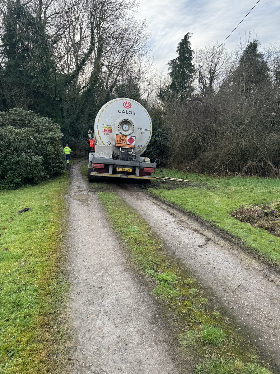dwarry67's tweet photo. @officialcalor another fine delivery from Calor and not even a phone call to say sorry https://t.co/Y4lKjWNXVi