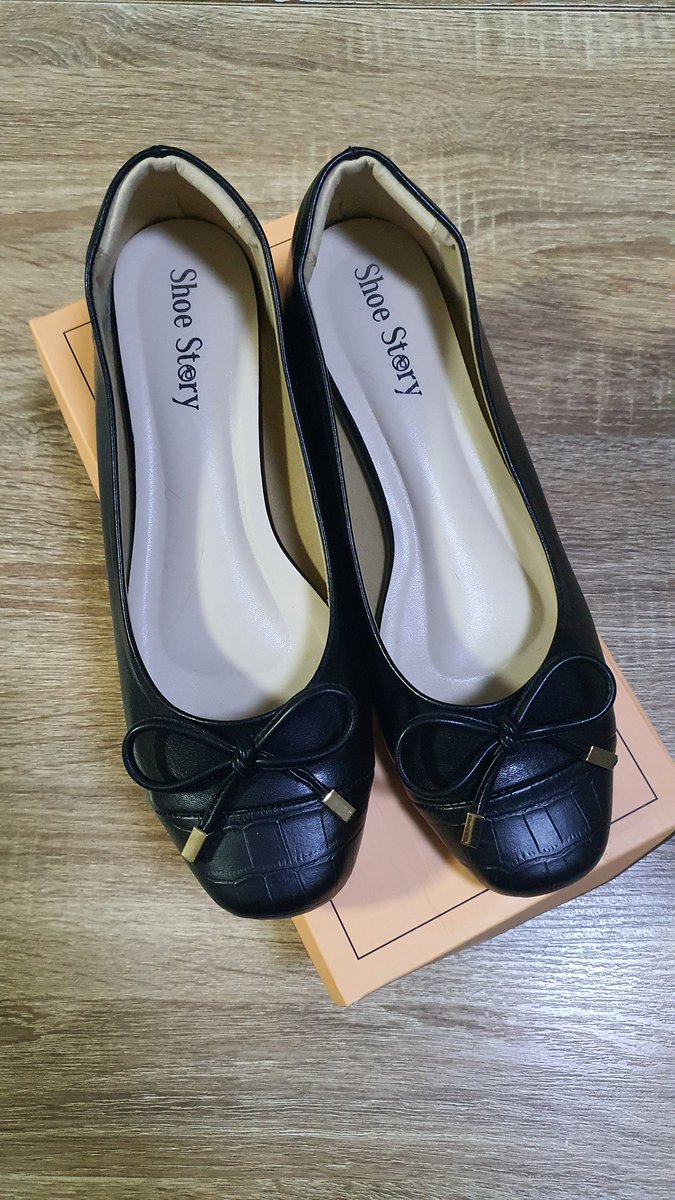 ADAtooADA's tweet image. ส่งต่อรองเท้าร้าน Shoe Story ค่า
รุ่น Mori Mild Mid Heels
ราคาเต็มคู่ละ 1,890 บาท
สีดำใส่แล้ว 1 ครั้ง ส่งต่อ 1,300 บาท
สีเทา(เบจหน่อยๆ) ยังไม่เคยใส่
ส่งต่อ 1,500 บาท ราคาไม่รวมส่งนะคะ
ใครสนใจทักสอบถามได้ค่า