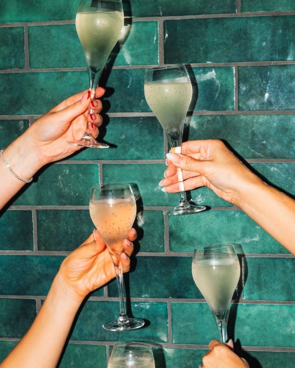 🥂🍾FREE PROSECCO! 🍾🥂 The Botanist Sunderland is popping up in @bridgessund on Saturday, January 20, where you can meet the team and get one of 500 free prosecco vouchers between 9 AM and 5 PM! CHEERS! #free #freeprosecco #freedrink #botanist