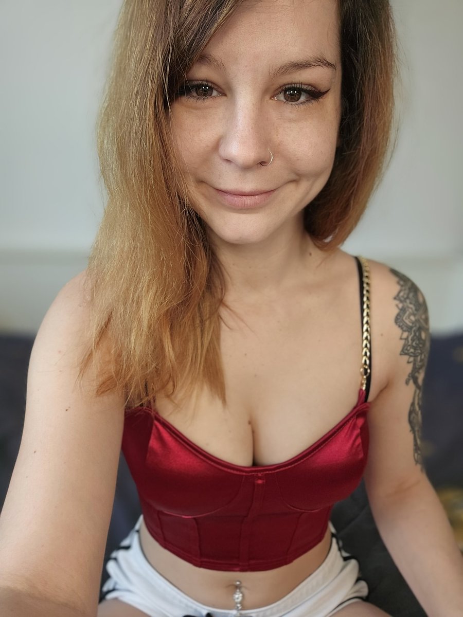kassianovak's tweet photo. Ich grüße euch alle😇👋❤️ https://t.co/29qzAy1FTk