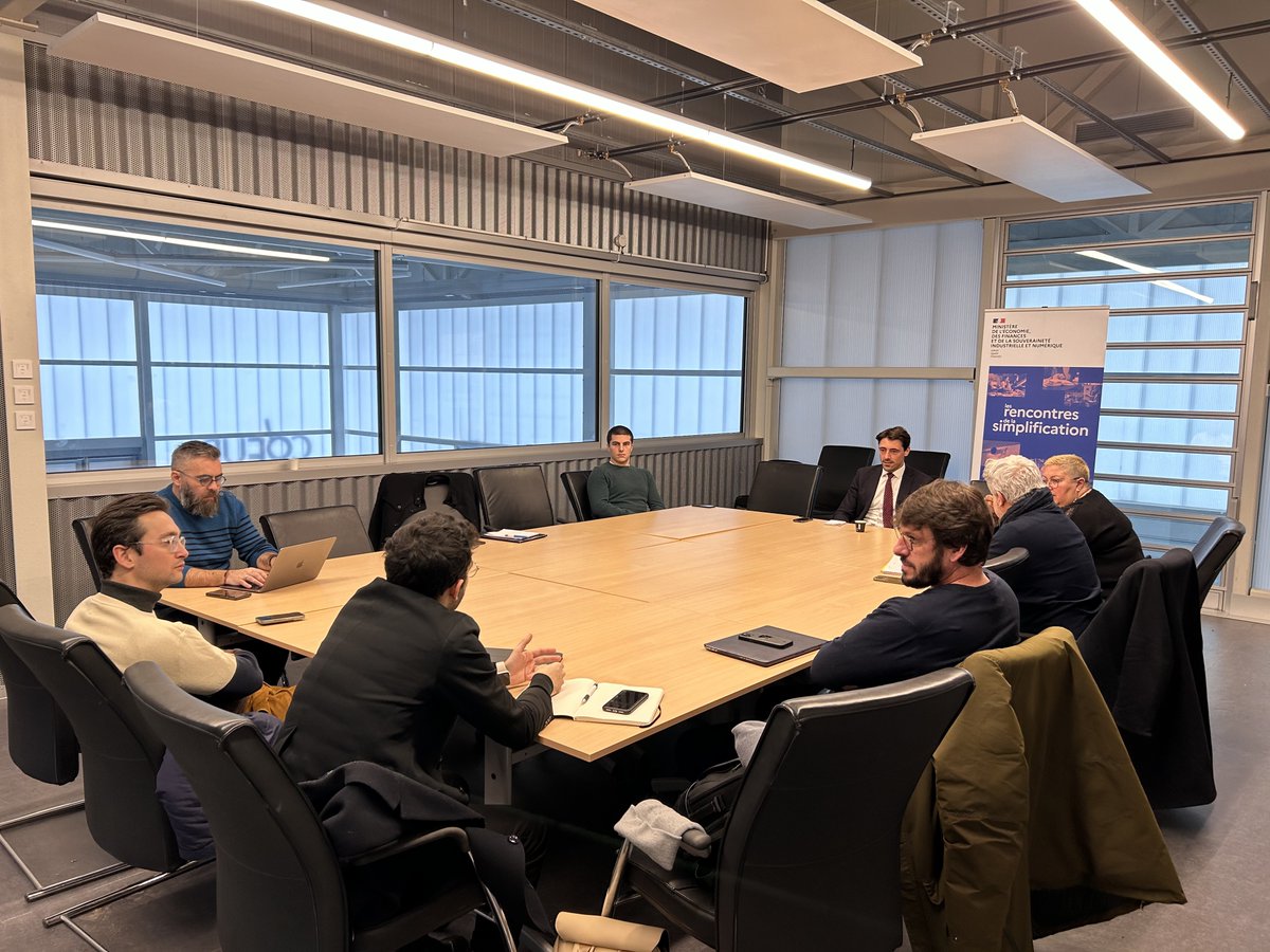 Alexis Izard tweet media