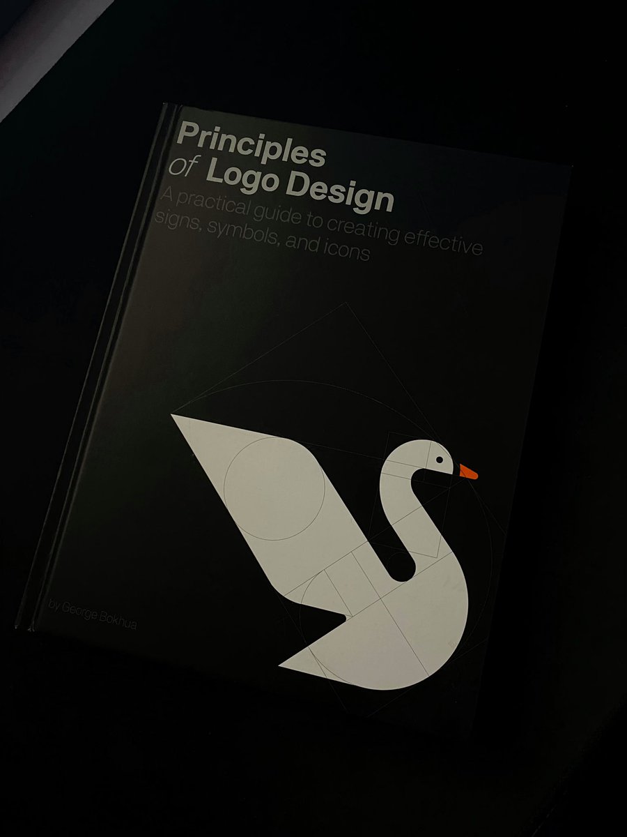 I was thinking about getting myself this book as a gift, but Santa read my mind, AGAIN. 

I can't wait to read it! 🤩