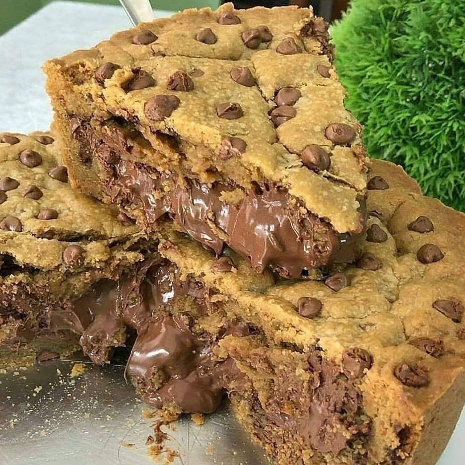 food_porn17's tweet photo. TORTA DE COOKIE https://t.co/2rh9cQA4mx