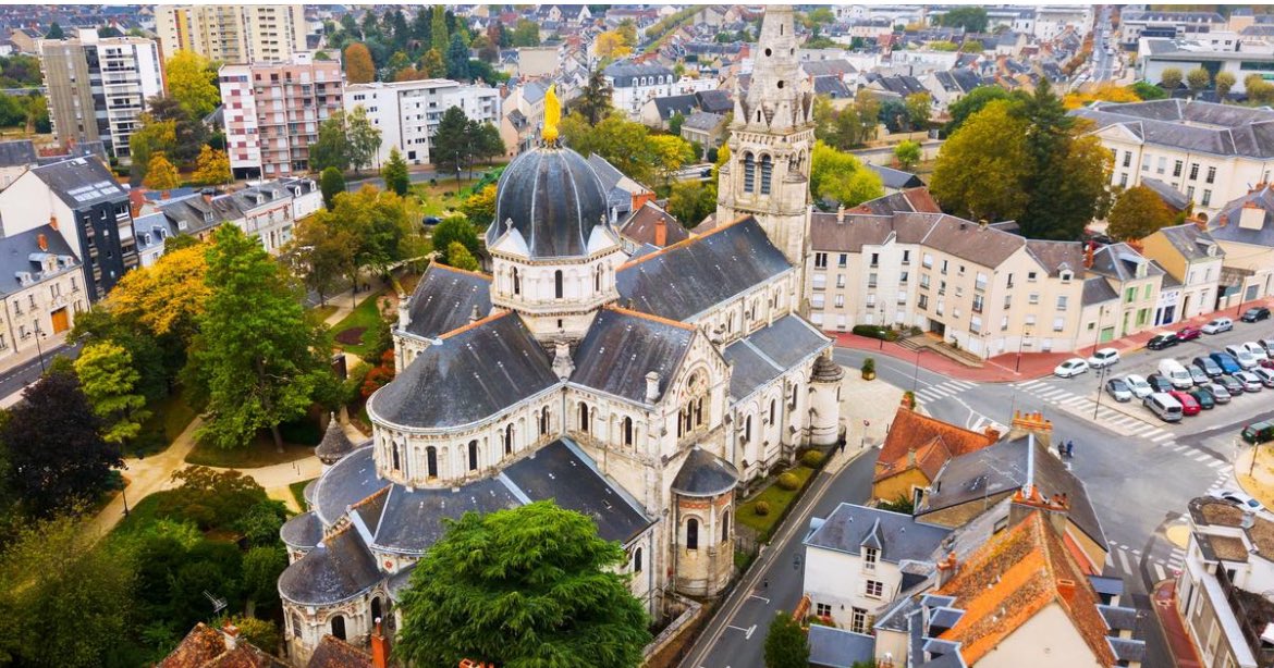 ERVMAcvdl's tweet photo. [Tour d’horizon de nos délégations départementales @ARS_CVDL- 🚙]

Après un passage chez nos amis de la #DDARS 28 et 41, nous avons rendu visite ce jour à la #DDARS36😊

L’occasion d’échanger sur nos différentes missions communes👨🏻‍🦳👵🏼

➡️ Prochain rdv : la #DDARS18 https://t.co/j3BSUf2sAD
