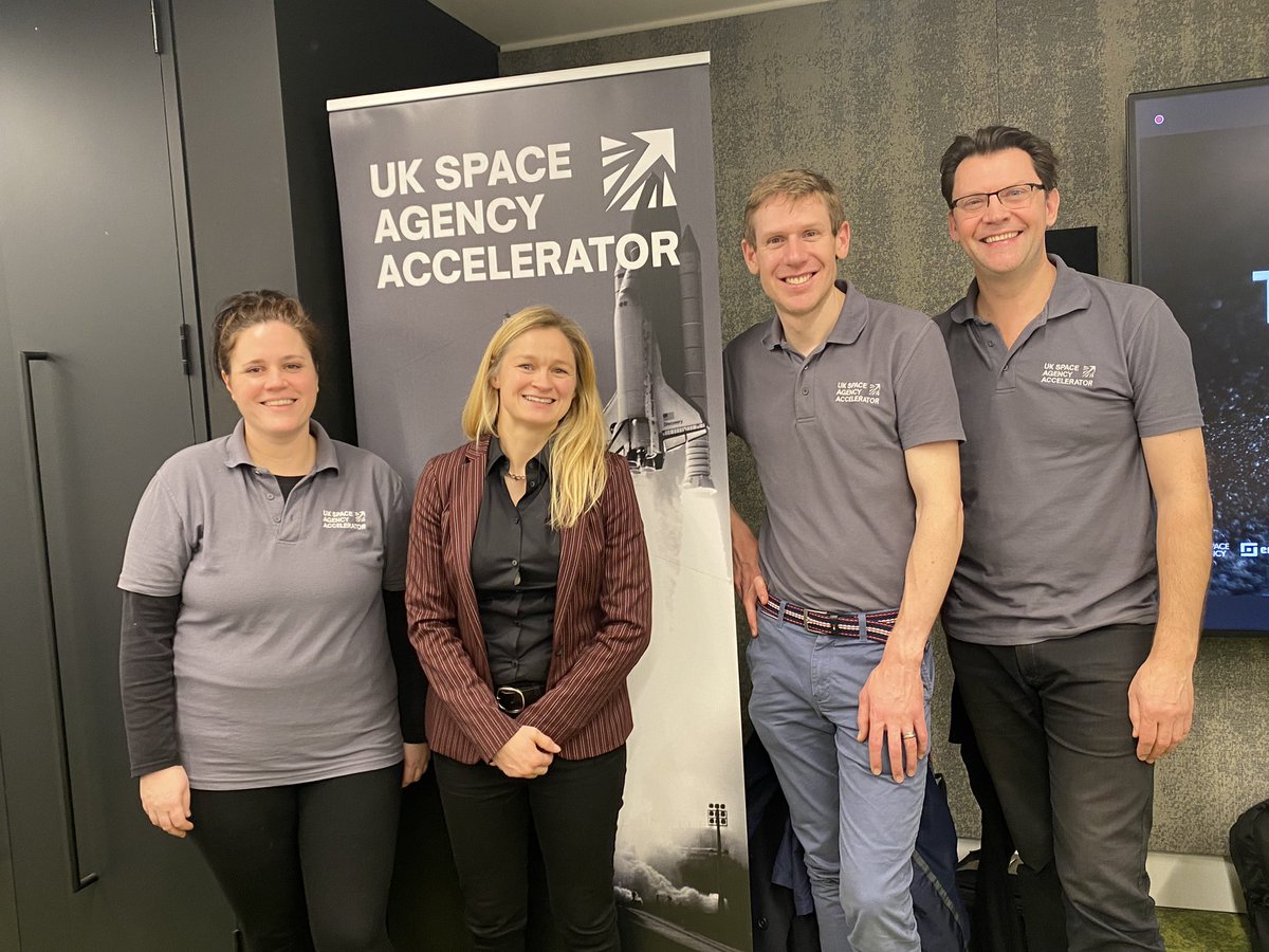 Introducing, Team @Astro_Perform! I have been accepted onto a 6 month accelerator programme with @spacegovuk 🚀📈 the best part? I get a team of people to help grow my business & my acumen as a CEO. Looking forward to learning, failing, growing… & succeeding!