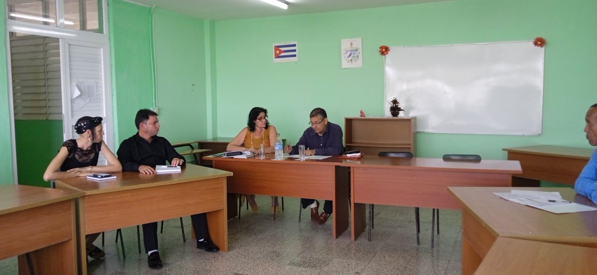UG_Cuba's tweet photo. 👉📝Se insistió en la gestión de ingresos para satisfacer necesidades materiales del centro.
#Universidad #ValidemosElProgreso @CubaMES  @WalterBG_MES @ArandaCreagh @NaranjoVladimir https://t.co/7T1TorVtmA