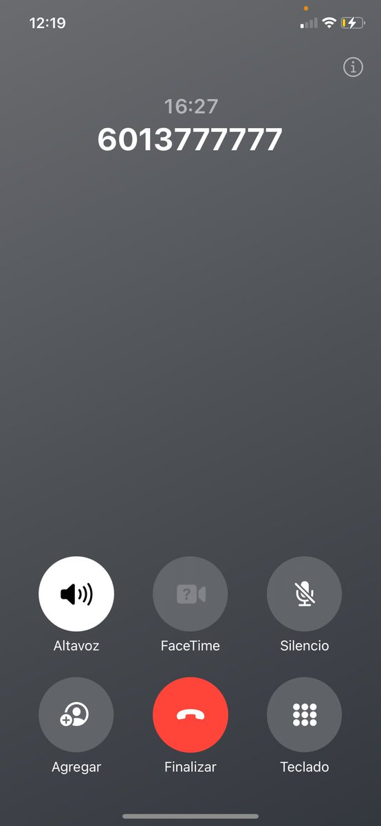 ivanforero82's tweet photo. @ETB @ETBsoluciones @sicsuper llamar a esta empresa para poder cancelar el servicio ya que nunca dieron solución, es completamente imposible, llevo más de 15 minutos esperando que un operador me conteste. Mal servicio. Estamos obligados a un mal servicio. https://t.co/gcDMvLZaNf
