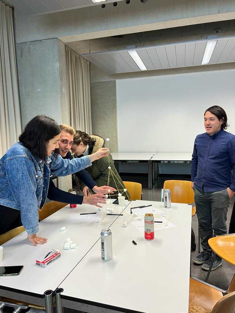 youngSCS tweet media