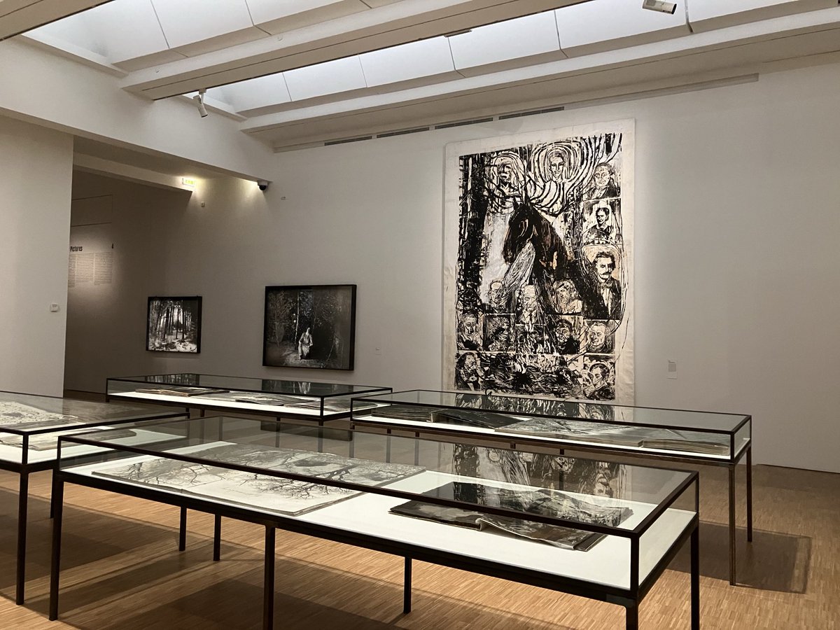 chiffonnière tweet media