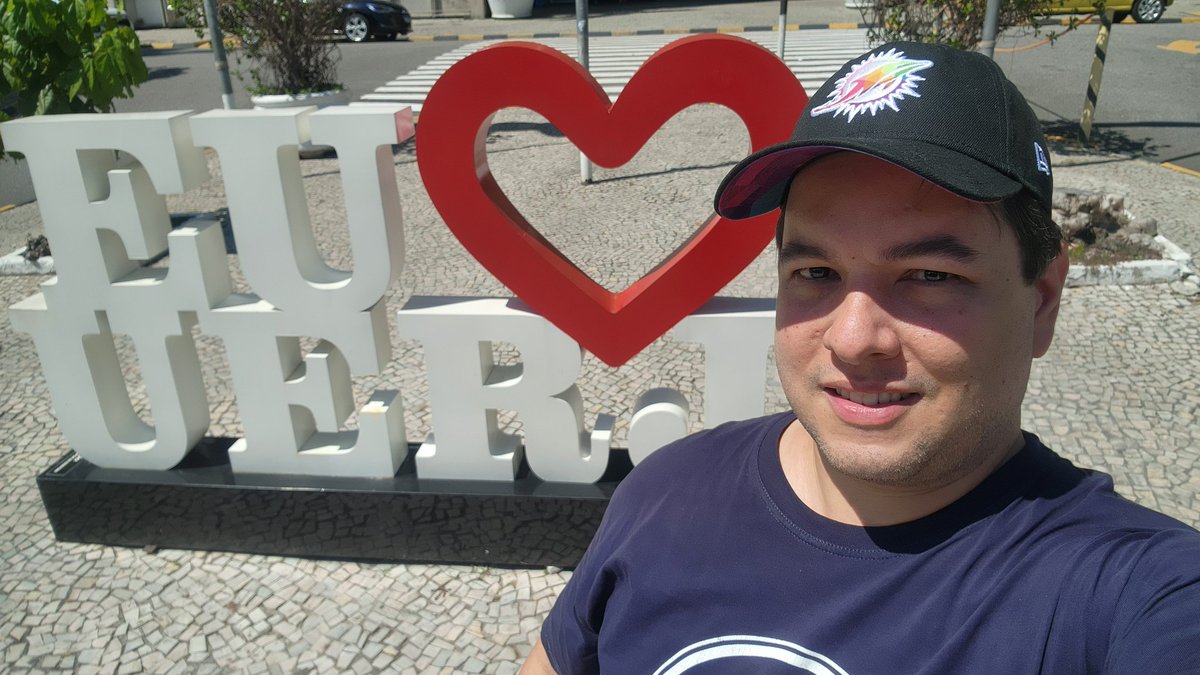 voandobaixo's tweet image. Estamos de volta. Depois de 19 anos, colocando os pés novamente em uma universidade para seguir com a vida acadêmica. Uma honra poder fazer parte da Uerj.

Inicio meu mestrado em 2024. Tema tem a ver, claro, com automobilismo.

Vamos ao trabalho! #Mestrado #Uerj