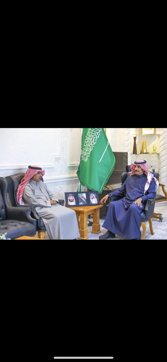 Saady_30's tweet photo. استقبل سمو محافظ حفرالباطن،الأمير عبدالرحمن بن عبدالله بن فيصل، مدير دار الملاحظة الاجتماعية فهد مناحي الشمري واطلع سموه على خطط وبرامج الدار التي تقدمها لمستفيديها مثمنا الجهود المبذولة من وزارة الموارد البشرية والتنمية الاجتماعية في ظل الدعم المقدم من القيادة الرشيدة، https://t.co/ATWKXuvtIM