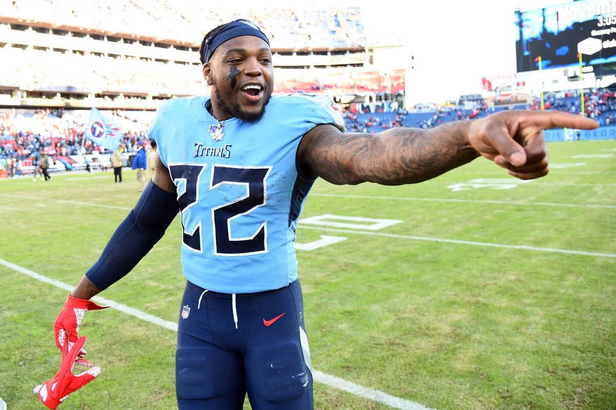 Tennessee Titans Derrick Henry took two minutes to thank the entire Titans staff by name — from trainers to media members and the kitchen staff. 

All Class! Henry is a Pending Free Agent who lead the AFC in rushing yards!