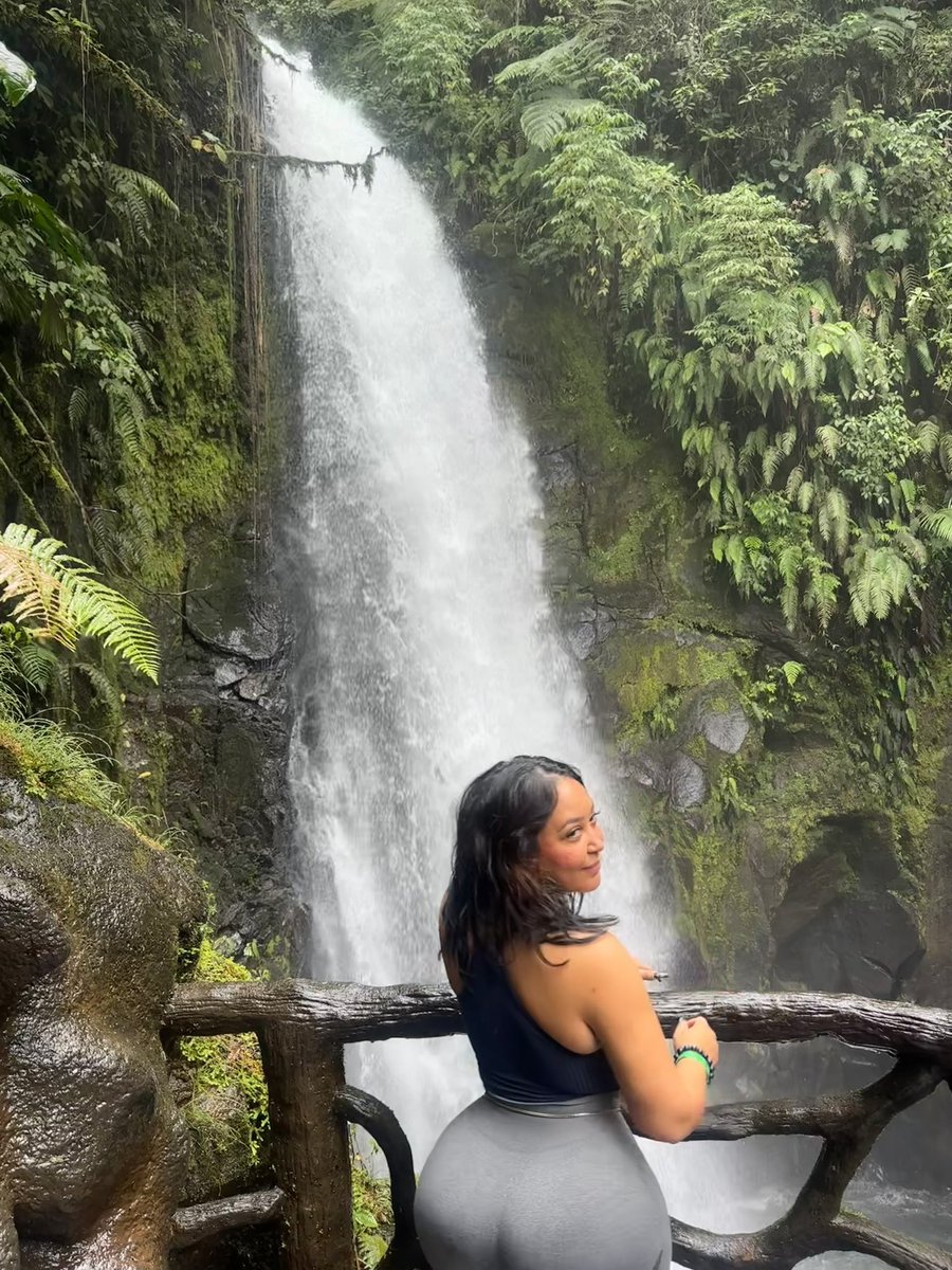 echereeIRL's tweet photo. Costa Rica 🇨🇷 https://t.co/U1SbelpahQ