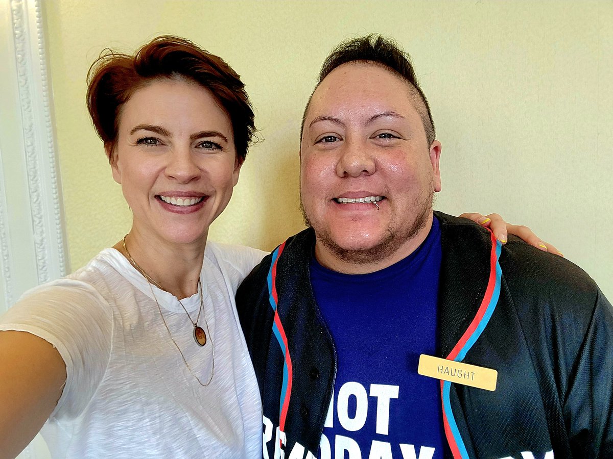 WayHaughtElf's tweet photo. Happiest of birthdays to #DaniFuckingKind @DaniKind 🔥 I hope you have a kickass day!!! Hopefully our paths will cross again this year at a con!
#WynonnaEarp #MercedesGardner #WorkinMoms #DaniKind https://t.co/ezJIlareqJ