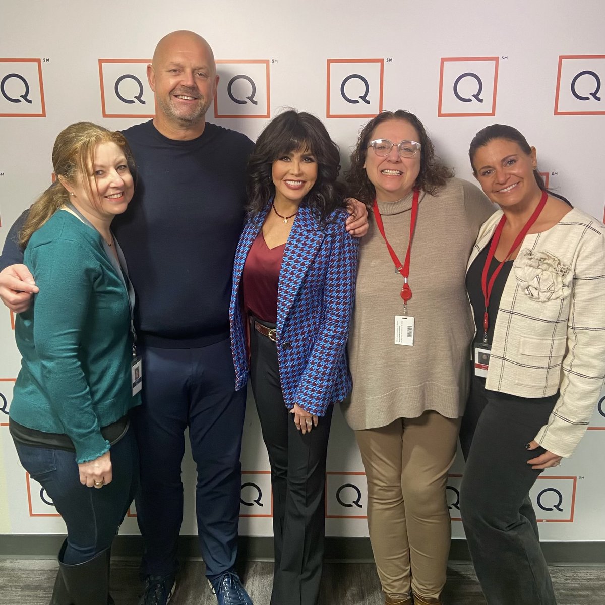 marieosmond's tweet photo. So honored that the “big bosses” at @QVC came to say hi in between shows!💖 I love my QVC family, Michelle, Mike, Bernadette, and Stacy!!💕 Just finished talking about @Nutrisystem with Mary DeAngelis and getting ready to go on air next with Mary Beth Rowe my QVC bestie!! #Quick9 https://t.co/xCM9L9V9Hu
