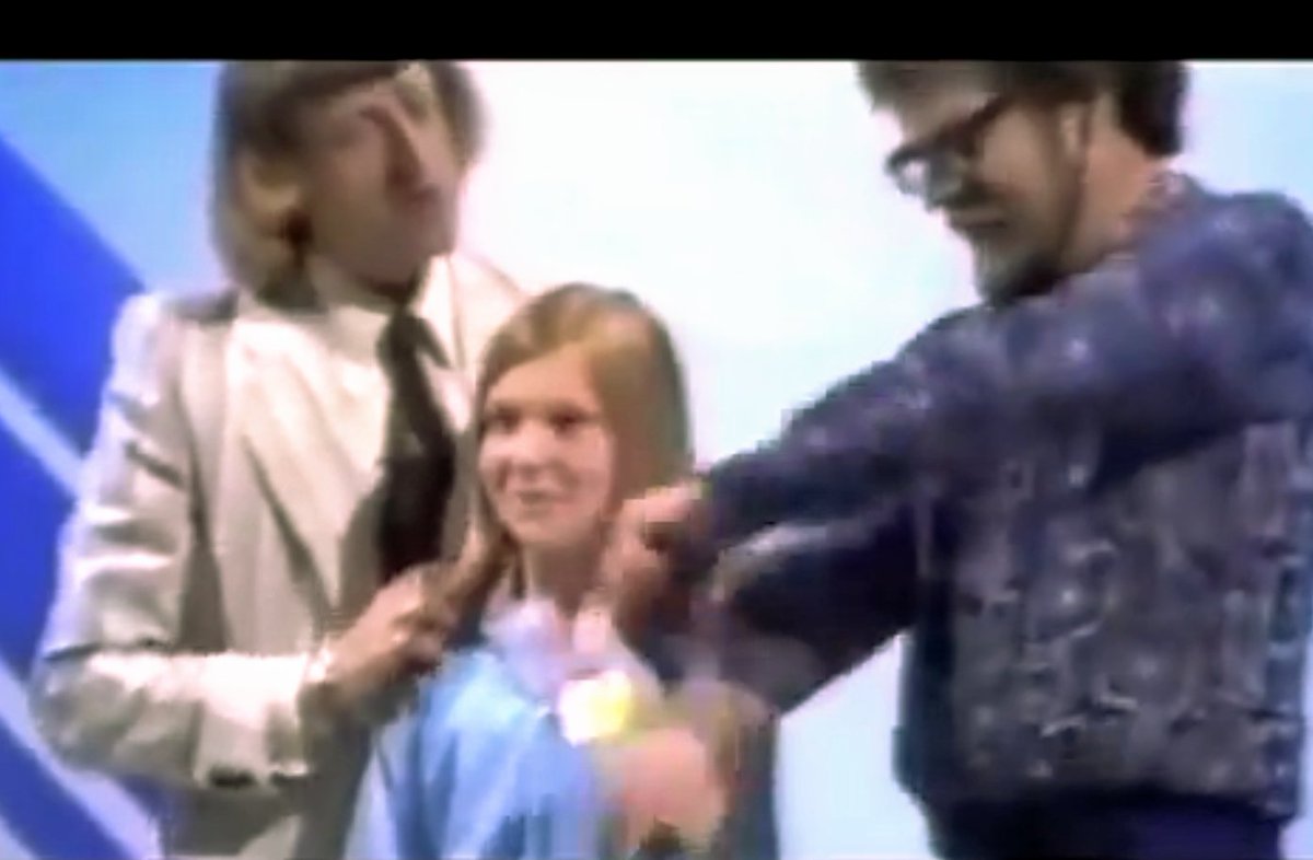 Trevorttg's tweet image. #JimmySavile #ClunkClick #AgeOfTheTrain #MargaretThatcher #DennisThatcher #charity  #PeterJaconelli #RolfHarris #JimDavidson #GarryGlitter #RoaldDahl etc

#PrinceCharles did
'A Jimmy'
publicly on #TV give out the Order -
🗣️"No one will ever know how much he did for his country"