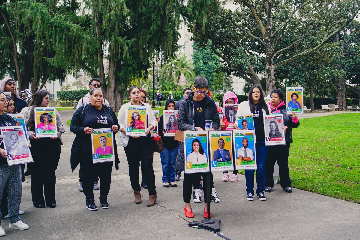 CourageCA's tweet photo. Yesterday was #CourageScore launch day at the State Capitol ⭐️. Joined by @SenAishaWahab, Melissa Romero (@envirovoters), and Taina Vargas (Initiate Justice Action), we showed up to remind legislators that accountability &amp; transparency matter 💪🏽 https://t.co/Ry4KBIlPaS