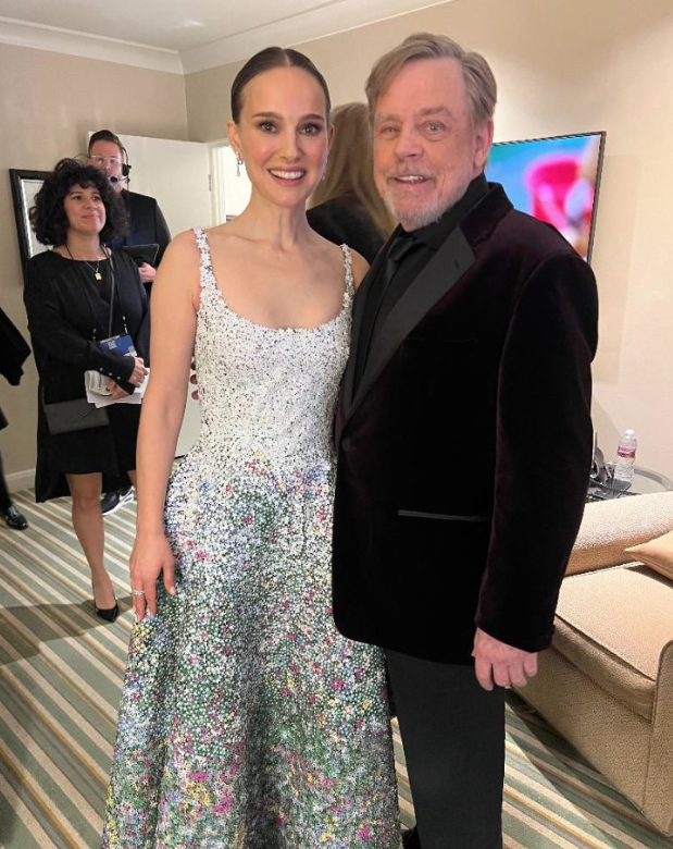 Padme and Luke together at the #GoldenGlobes. #StarWars #NataliePortman