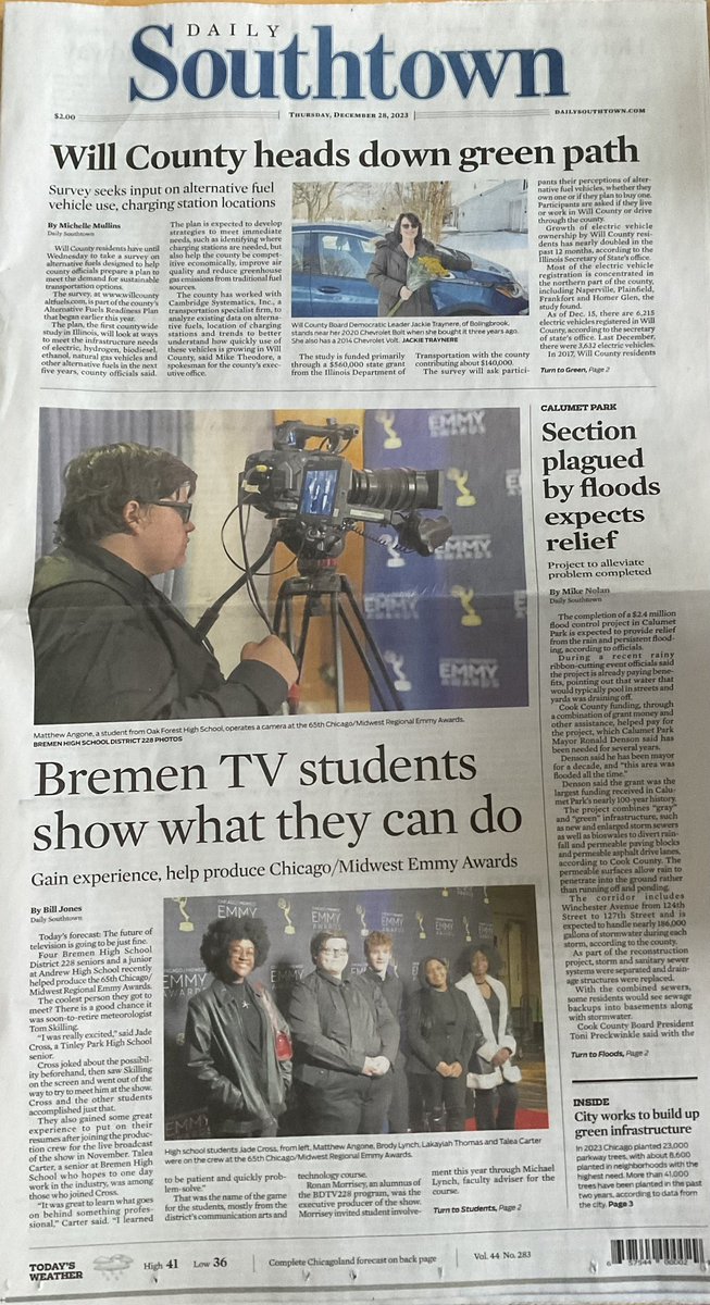 bdtv228's tweet photo. Thanks to @billjonesink and @DailySouthtown for the coverage of our students at the Emmys @bremenbraves @experienceofhs @tinleyparkhigh https://t.co/LIYqRJ0Mzc