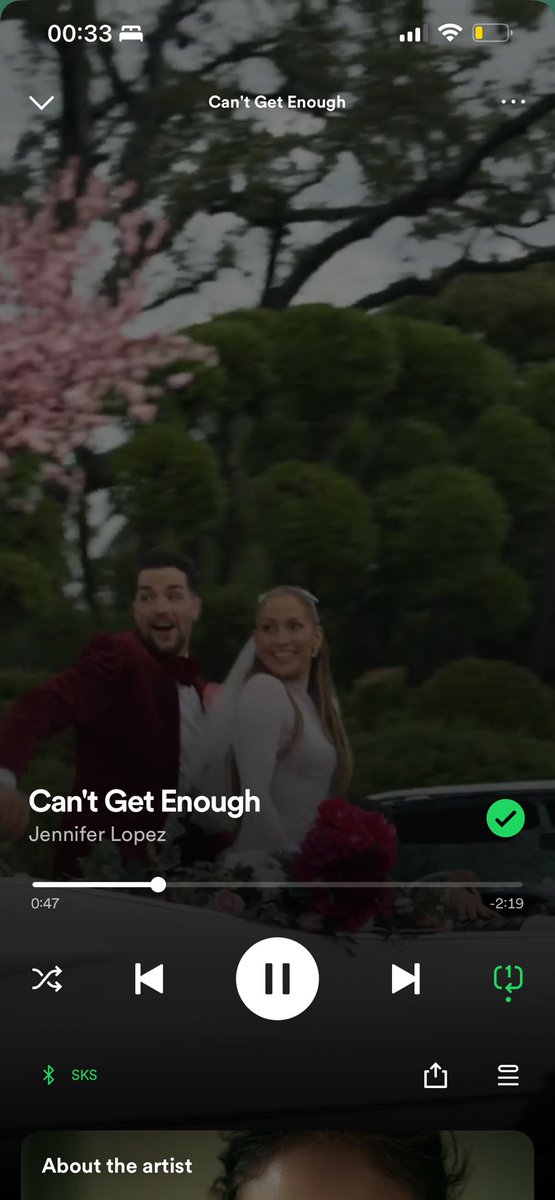 AdoreJLO's tweet photo. ON REPEAT!! You know I  #CantGetEnough @JLo ❤️💐🫶 https://t.co/wolJpfP7uO https://t.co/6qziIjW5Rx