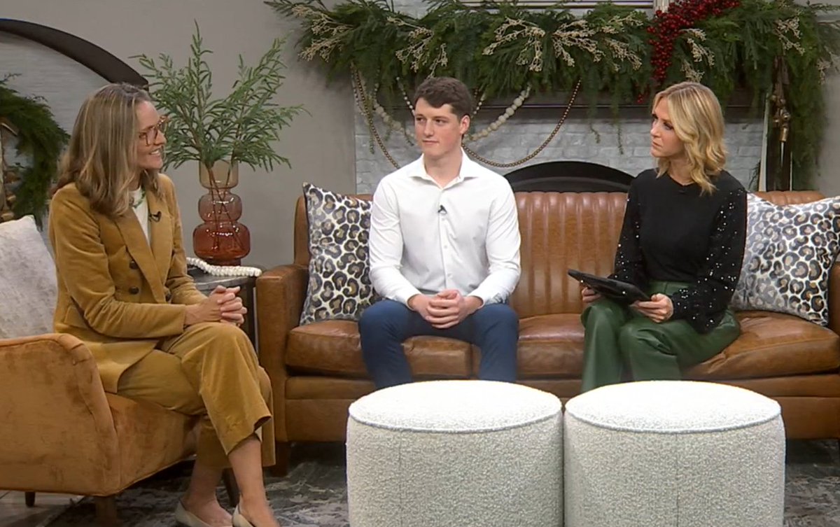 UofUSurgery's tweet photo. Our very own @katierussellmd was featured on Good Things Utah recently to discuss pediatric surgeries to correct pectus excavatum. Watch the full segment below!
https://t.co/gTFndANxeR
#UofUSurgery #GoodThingsUtah #UofUHealth https://t.co/rwa7guAqCz
