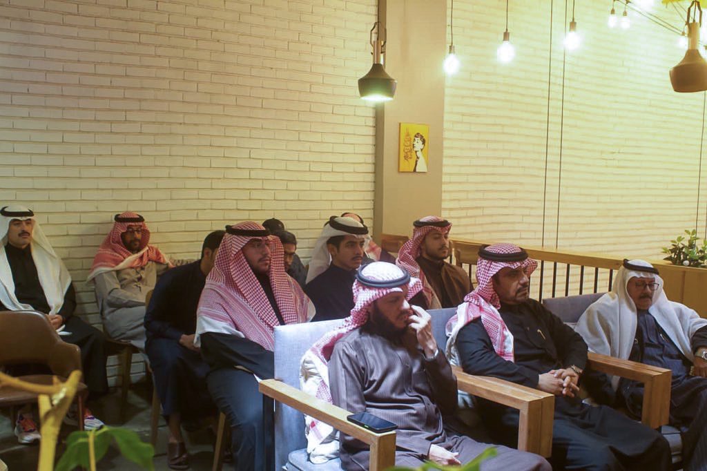 nawafalsalem6's tweet photo. من أجواء لقاء "التنمية والعلم والثقافة: أيّة علاقة؟"؛ الذي شرفت بالمشاركة فيه ضمن مبادرة الشريك الأدبي في مقهى ناين كلوك في مدينة سكاكا، وبحضور نخبة من المثقفين والمهتمين، والشكر للشريك الأدبي والحضور الكرام! https://t.co/KYeOzcZUO5