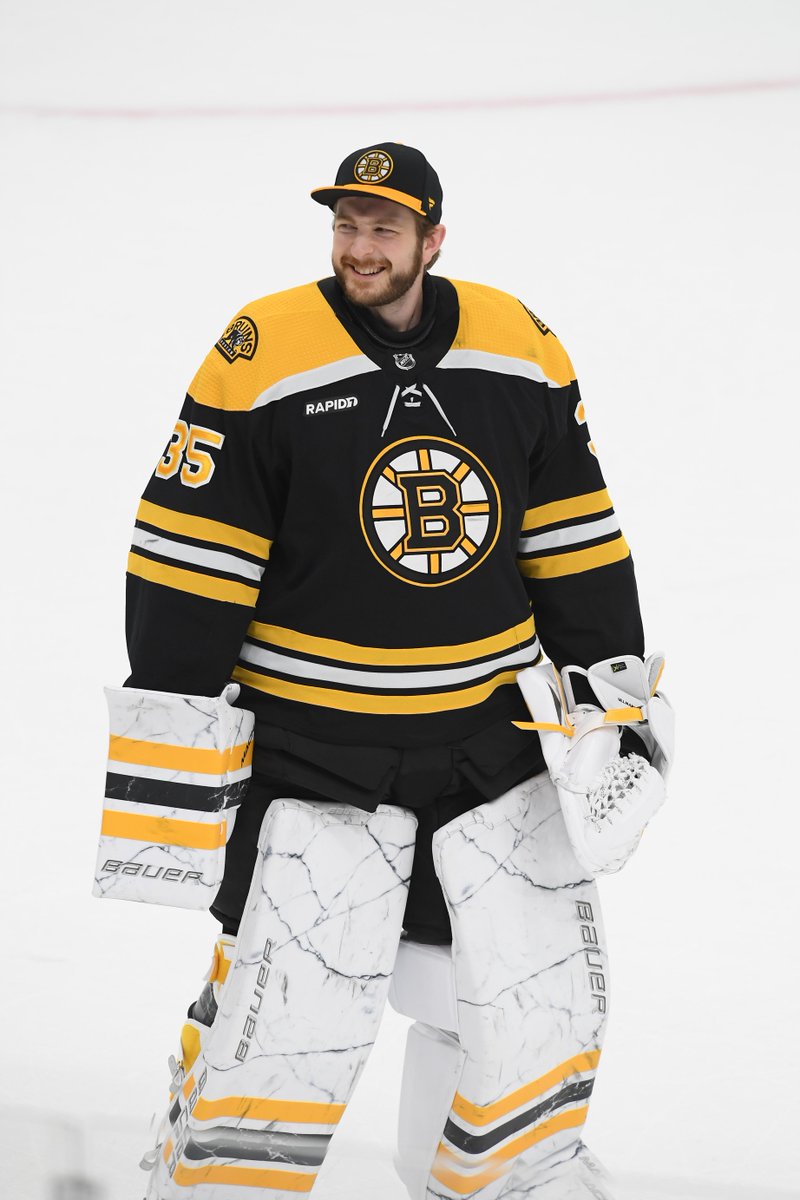 1 RT = 2 RÖSTER! 🐻 
Rösta på Linus Ullmark genom att retweeta denna tweet!  #NHLAllStarVote 🌟