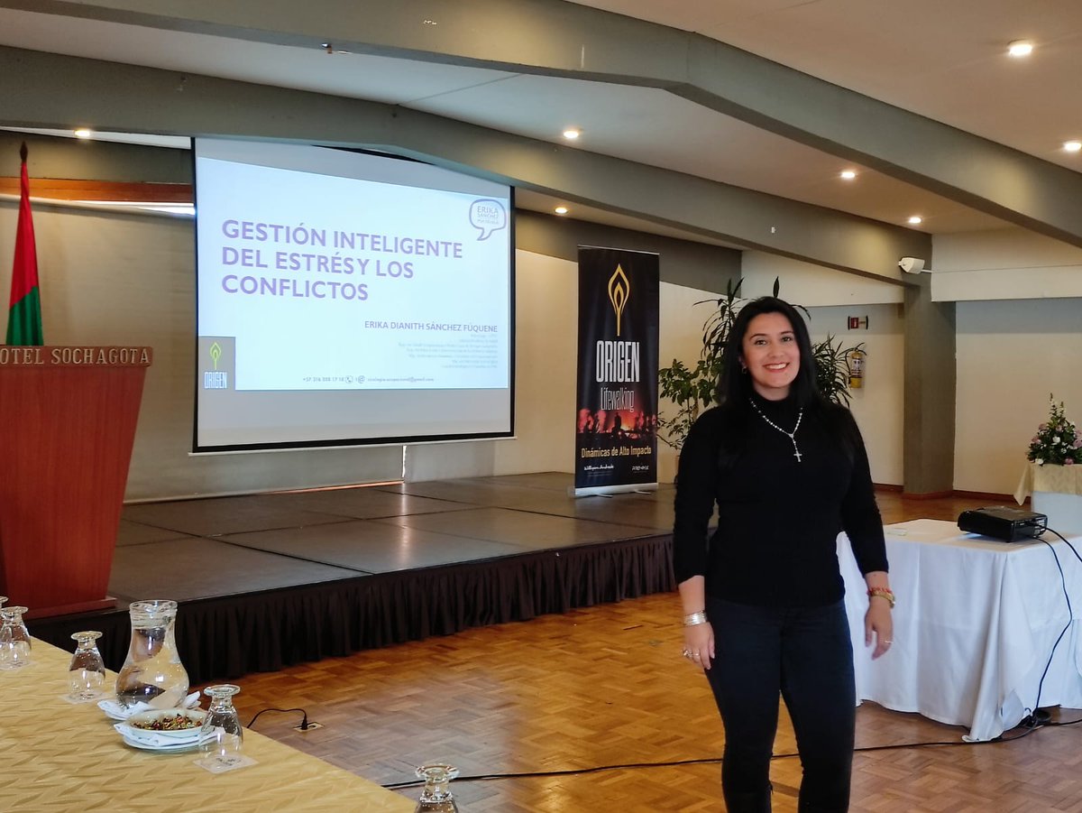 En el #2024newyear vamos también por muchos #procesos de #formación,  #bienestar, #rrhh y #coaching #empresarial ✨
Amo sembrar semillas poderosas de #salud #mental, #emocional, #social, #física y empresarial en mi amada #Boyaca en #Colombia y en el #mundo entero! 
#psicóloga 💜