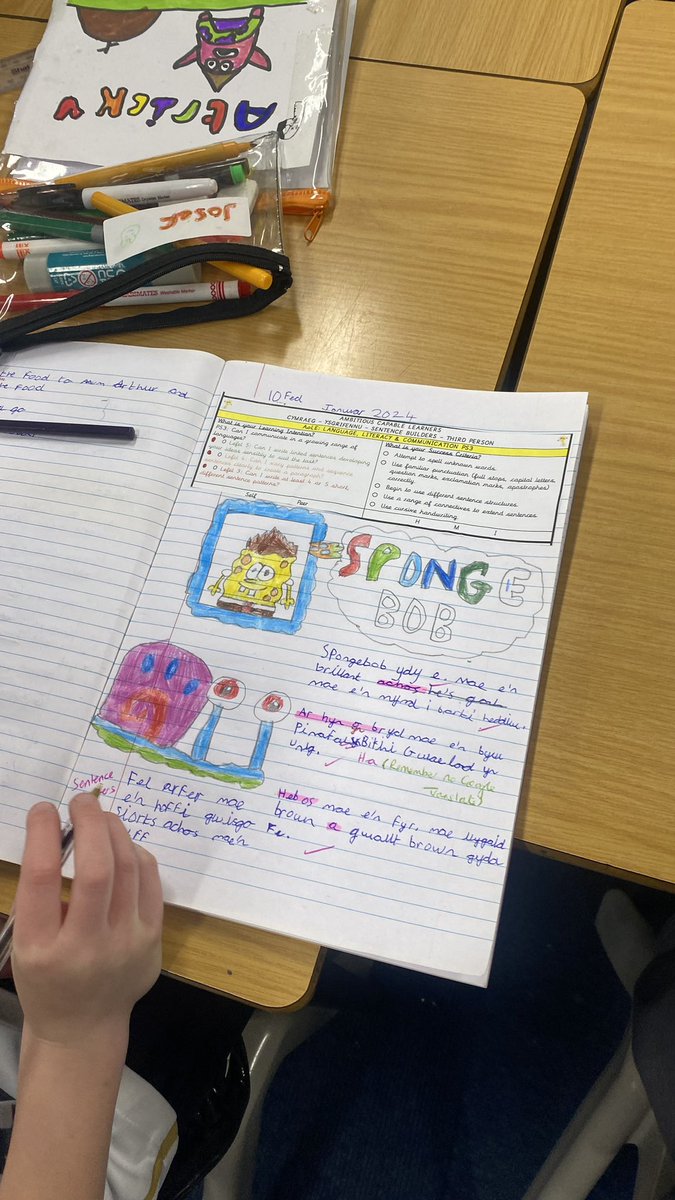 YR5PDCS's tweet photo. Some excellent use of the sentence builders to support #Welshwriting today @PDCSPrimary Pupils enjoyed picking a friend or character of their choice to write in the 3rd person #Ambitiouscapablelearners https://t.co/jUA1HWklrR