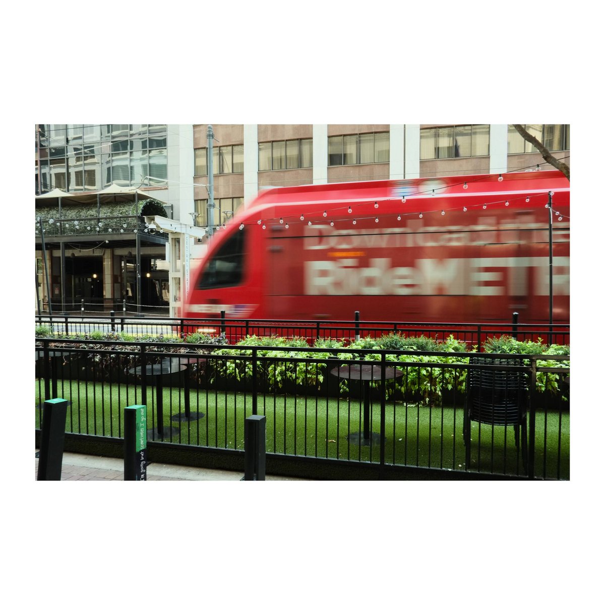 Red Metro

------------------------

#fujifilm #fujifilmxpro1 #xpro1 #photography #houstonphotography #houstonphotographer #houston #texasphptographer #texasphotography #train #trainspotting #trainsofinstagram #trolley #metro #motion #motionblur #colorphotography