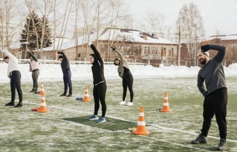 JobuTraining's tweet photo. The wonders of winter workouts ❄️

Cold weather workouts may help improve endurance 🏃🏽‍♀️, help burn more fat 🔥, plus help get you more exposure to sunlight helping to ward off seasonal affective disorder 🌞. For more benefits full article available here 👉🏼 https://t.co/zeZxOaJyvE https://t.co/gJ60Ycl6b9