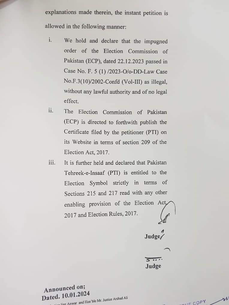 naiha_wasim's tweet photo. Balla aa gya maidan mein!!!
#batisback #ImranKhanPTI https://t.co/8LIX1IPP69
