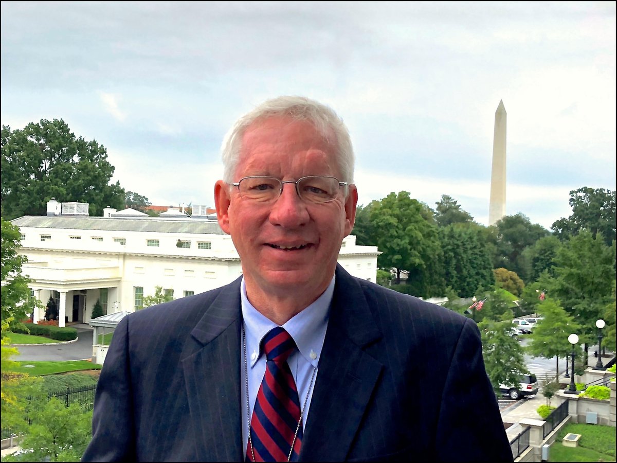 "Truth is political and . . .  politics shapes the values that define the truth," writes <a href="/DonKettl/">Don Kettl</a> in "Who Can Handle the Truth?" a new Guest Column for <a href="/GreeneBarrett/">Barrett and Greene</a>.
@donmoyn <a href="/mihm_chris/">outta here</a> <a href="/napawash/">NAPA</a> <a href="/ASPANational/">ASPA National</a> <a href="/wdeggers/">William Eggers</a> <a href="/GoldsmithOnGov/">Stephen Goldsmith</a>
Click here: greenebarrett.com/guest-column/w…