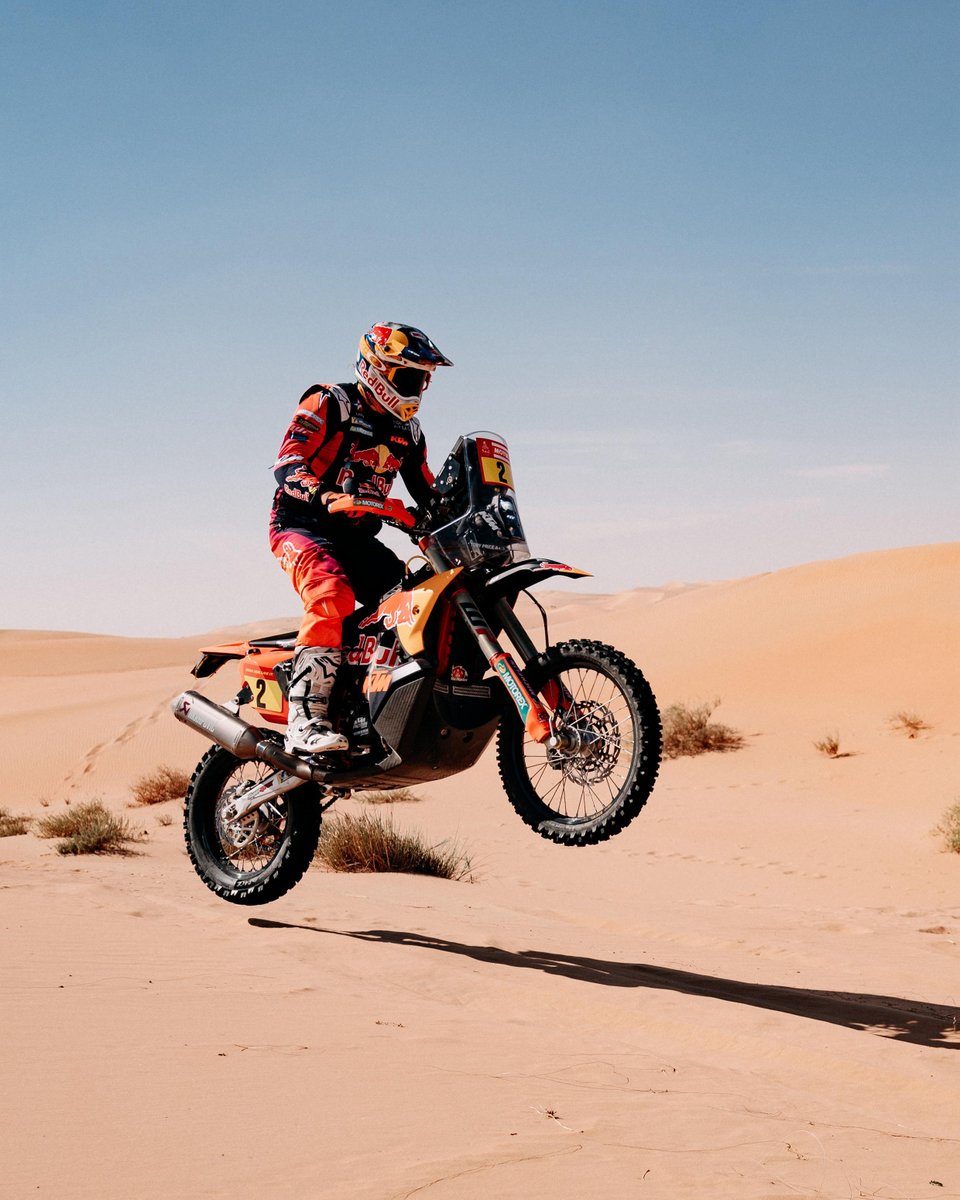 Why just stick to #WheelieWednesday when you can fly 🦅 

#Dakar2024