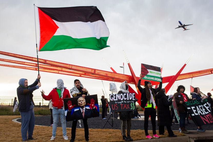 LightofPeace5's tweet photo. In the face of adversity, the youth demands justice. Pakistan's support for South Africa's case at the ICJ is a bold step. Let's continue the momentum for a fair resolution. #YouthDemands_ICJ4Gaza https://t.co/zmgBEOxyDq