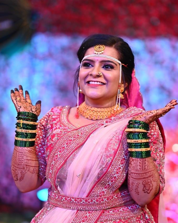 WadighareR's tweet photo. Professional Bollywood Makeovers 🎭 Celebrity Makeover #happybridal
@iam_amolwadighare #makeup #makeupvideos #makeuptutorial #makeuplover #makeupartist #makeuplooks #me #model #trend #trending #beauty #bridalmakeup #viralreels #tutorialmakeup #nature #makeuplover https://t.co/GAh92N1l80