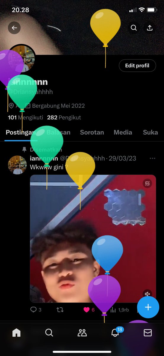 Driansyahhhh's tweet photo. iii ada balon nyaaa https://t.co/f7REfIu908