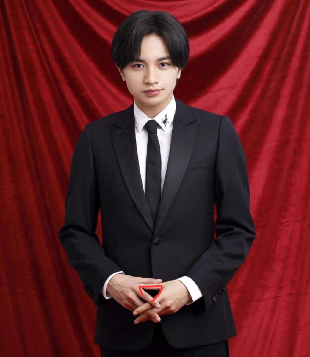 sokuishippai's tweet photo. ケンティずっとサイン出してたんだね😢 https://t.co/9Gl0YPqT7A
