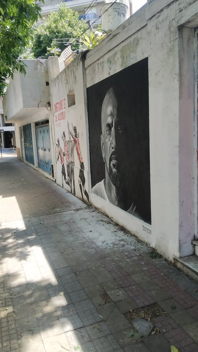 pmorosi's tweet photo. Diagonal 78 entre 3 y 4. cc. #Veron #EdeLP #LaPlata @MuralesLaPlata https://t.co/hMgb6alQe8
