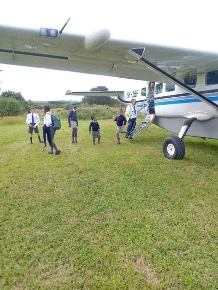 EngJohnMachari1's tweet image. Hii ni Shule gani🥱