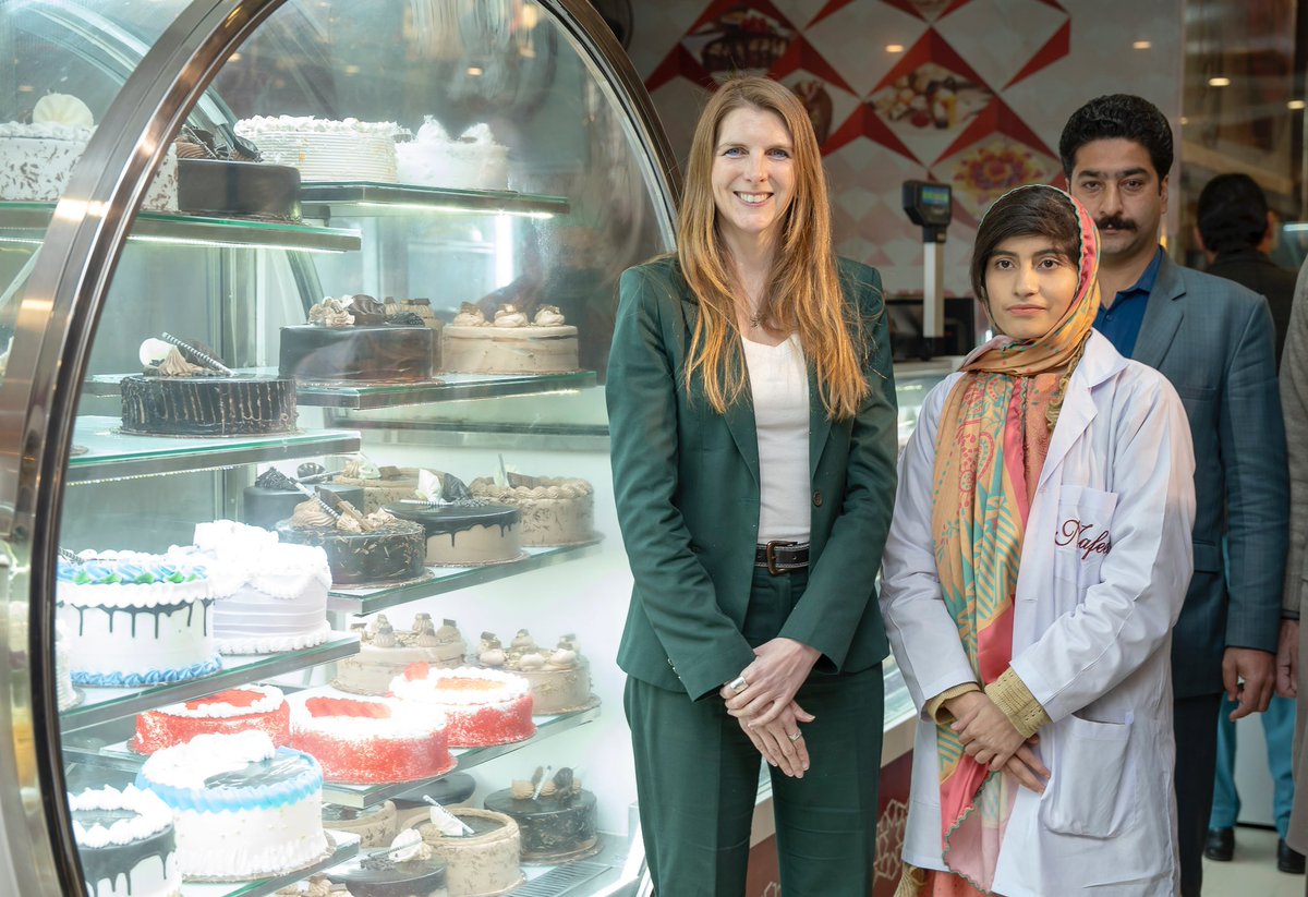 JaneMarriottUK's tweet photo. Salaam from Mirpur, the heart of the UK and Pakistan’s people to people ties! 70% of British Pakistani roots are from Mirpur, making our work together crucial for diaspora interests. Thank you for your hospitality! https://t.co/3LyNFQan9H
