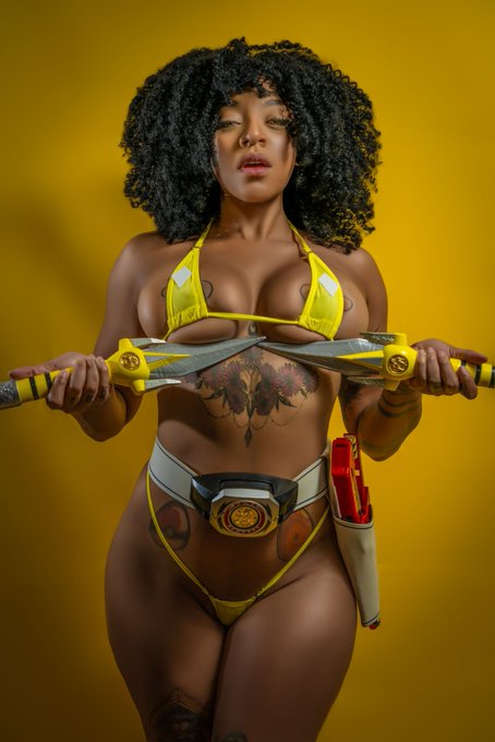 Thank you all so much for getting me nominated for favorite cosplayer at the AVN&rsquo;s! Now it&rsquo;s time to<a href="/tag/pokemon"class="tags"><span>#pokemon</span></a><a href="/tag/kendricklamar"class="tags"><span>#kendricklamar</span></a><a href="/tag/notlikeus"class="tags"><span>#notlikeus</span></a>