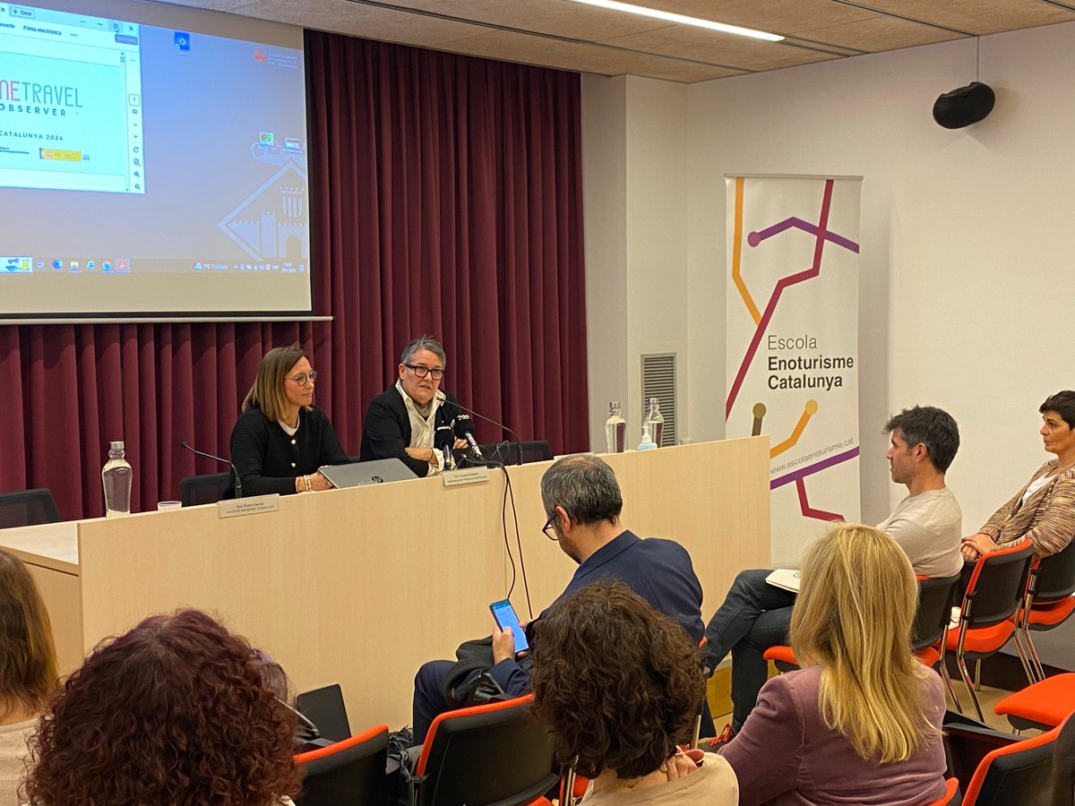 Formació contínua tweet media