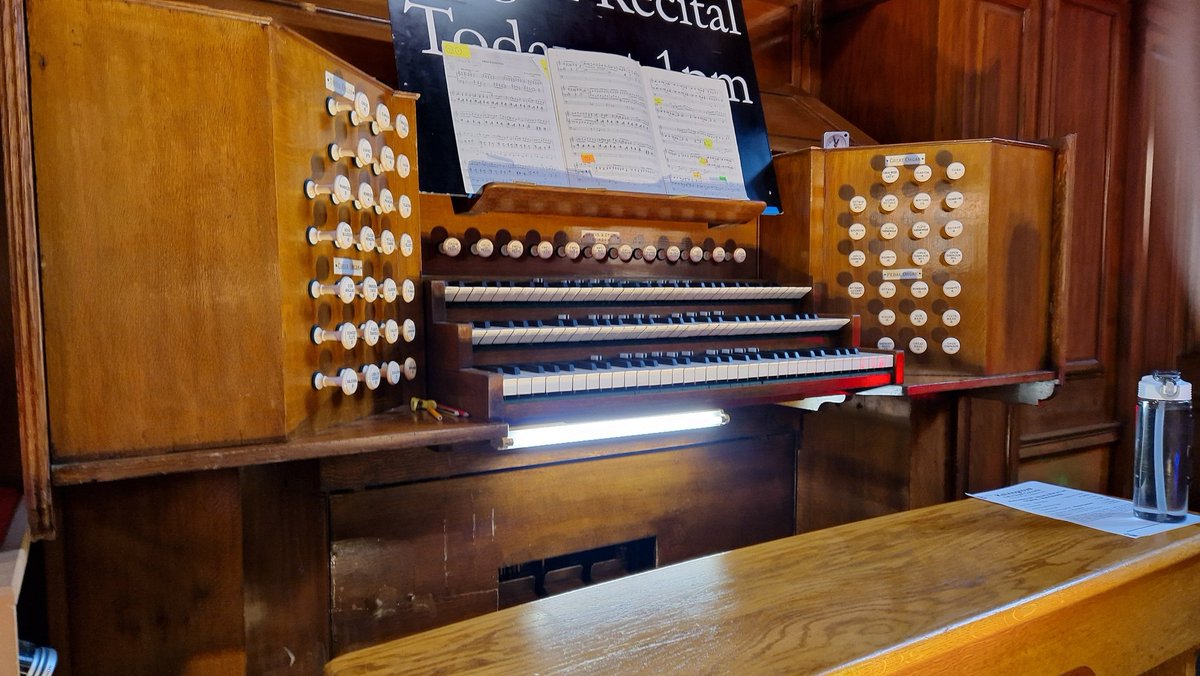 MJE_Organist tweet picture