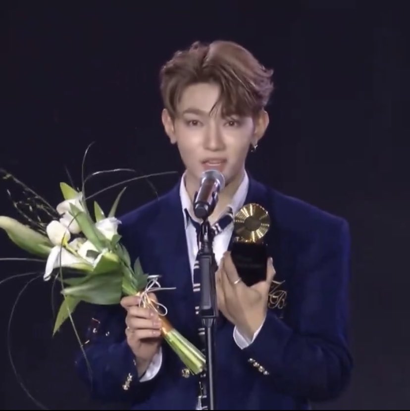 nandaawngrv's tweet photo. — ZB1 GRANDSLAM &amp; HAO 1ST AWARD !

the way im so proud of them !! 
they started in a survival show, being afraid to not achieved theirs dreams, the fear of being eliminated. 
and now they made history by winning roty in every award ! 

9 roty awards for our nine boys !🤍 https://t.co/n42iUoY192