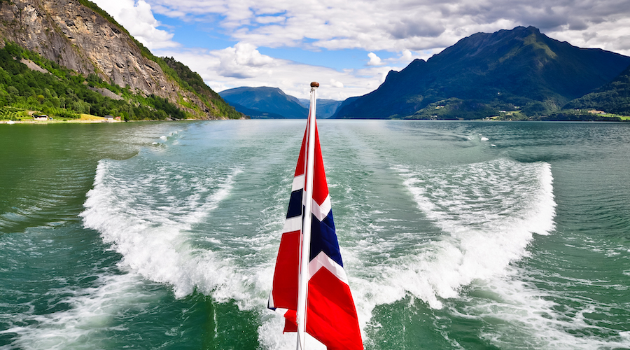 TomaszGeoPaleo's tweet photo. 🇳🇴Norweski parlament zatwierdził komercyjne plany otwarcia #Oceanu Arktycznego na poszukiwanie minerałów z #dna morskiego, pomimo ostrzeżeń ekologów i branży rybnej. Eksploracja obejmie 280 000 km2 dna morskiego Arktyki, znajduje się tam 45 mln ton cynku, czy 3 mln ton #kobaltu. https://t.co/c0bhlRzqex