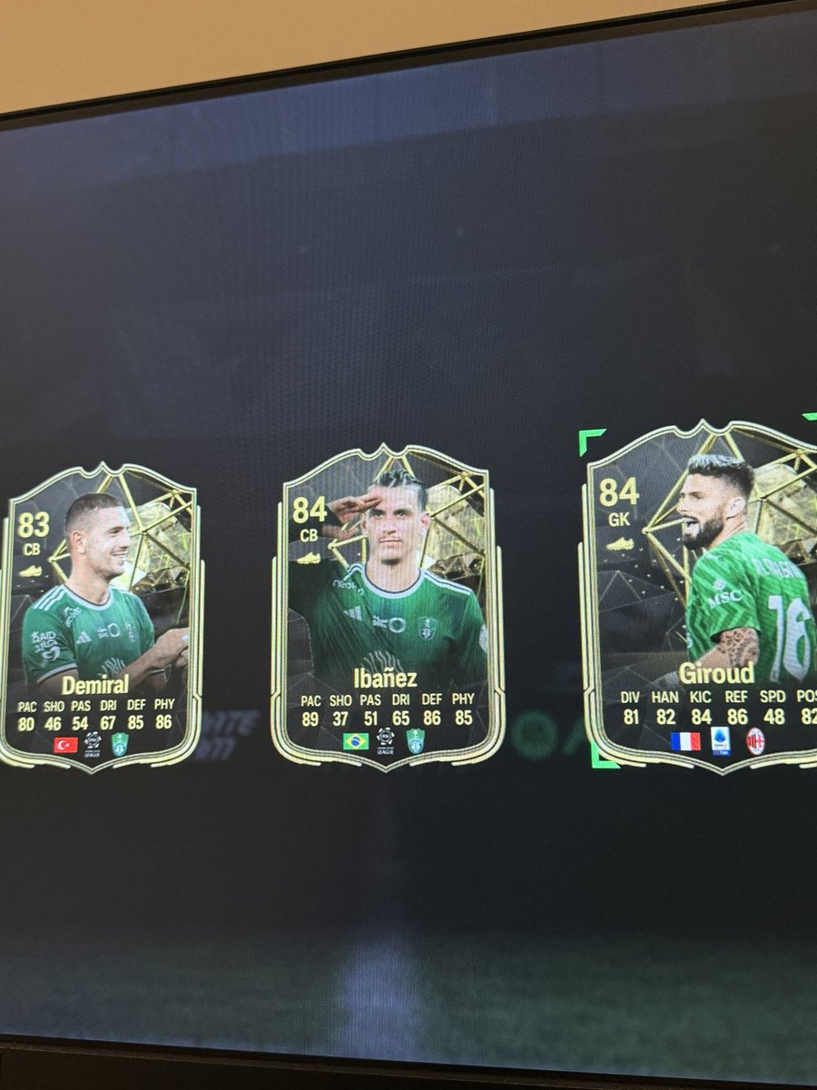 itsLaidBackMatt's tweet photo. gk giroud, we winning https://t.co/3kPcKBRLFR