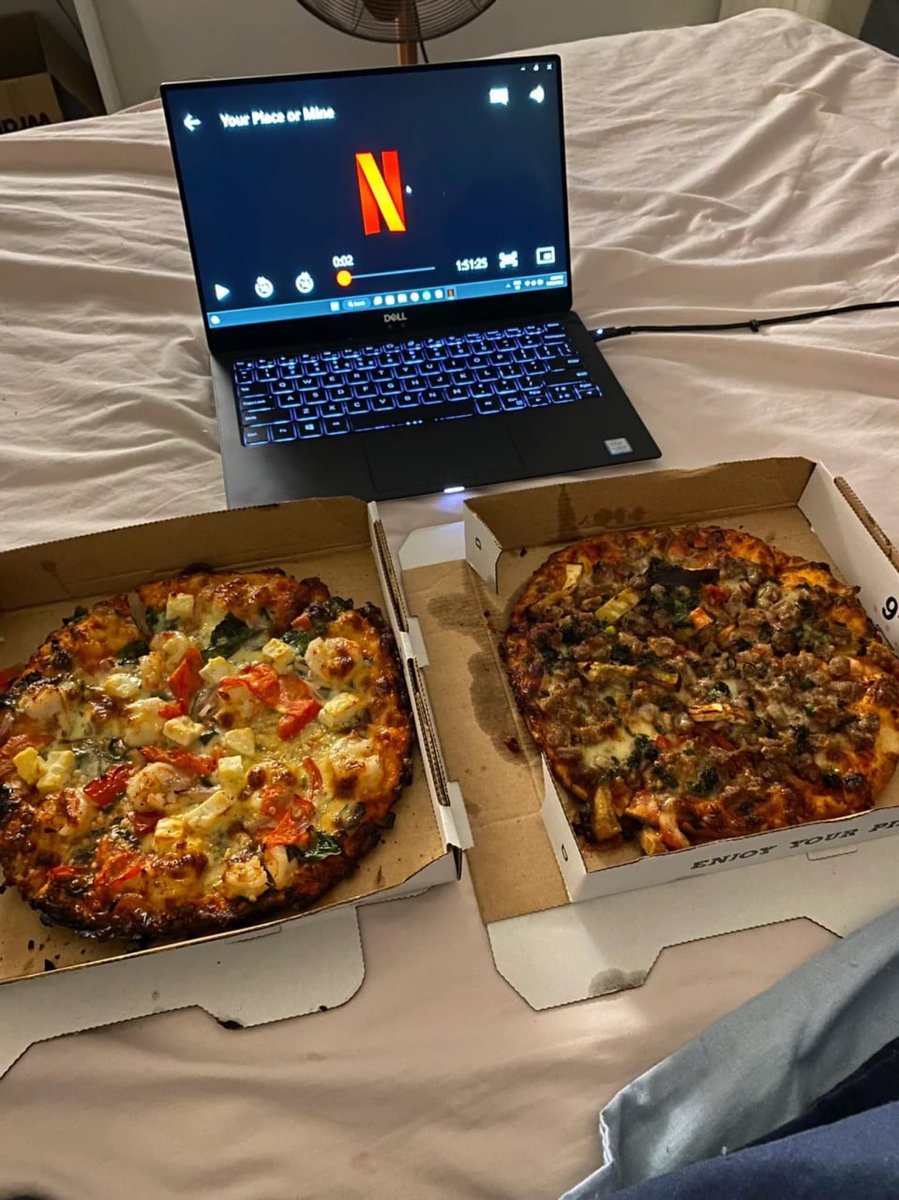 AmobiAmara's tweet photo. Netflix and solo chill, my perfect home escape😁 https://t.co/Z0lRLUKoI0