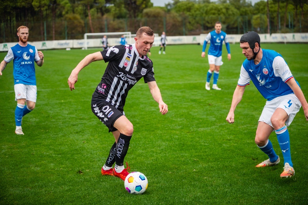 LASK_Official's tweet photo. Der LASK bezwingt Hansa Rostock mit 2:1
#ASKFCH #Testspiel FT' https://t.co/fmMg1Bad7C