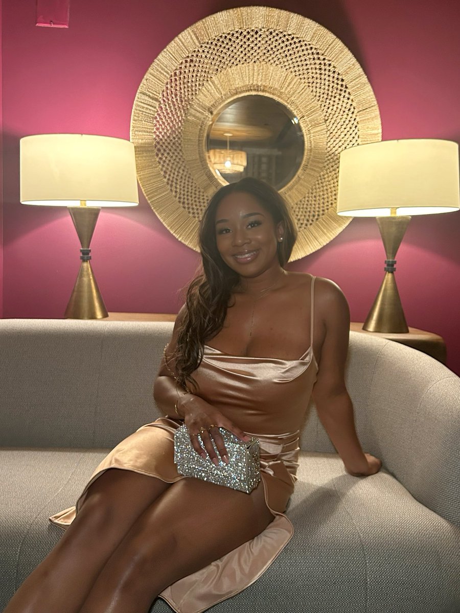 davidbackwards's tweet photo. it’s my birthday! 🥳🎂
the best gift you can give me is honor of being your realtor 🏡
#atlantarealtor #atlrealtor #atlanta #georgiarealtor #finerealtor https://t.co/sYgnhSFpP3